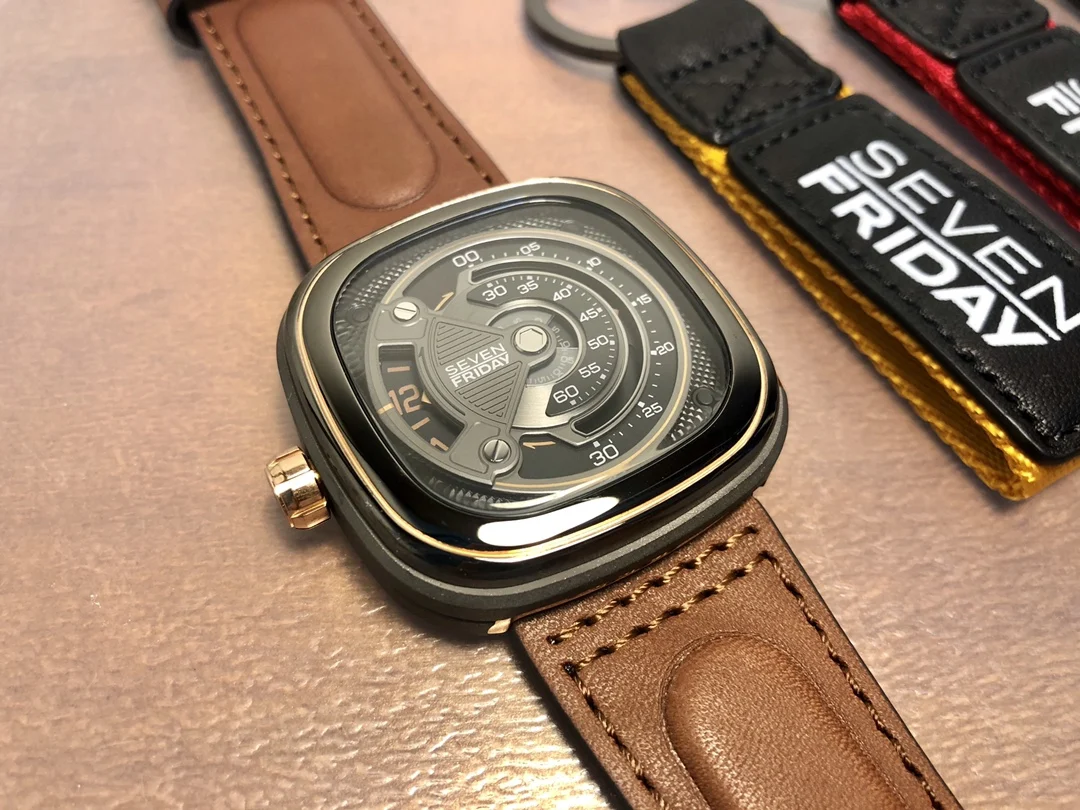 Tujuh FRIDAY jam tangan M2B/01 - Luxury Watch Holder For Men ulasan dan harga